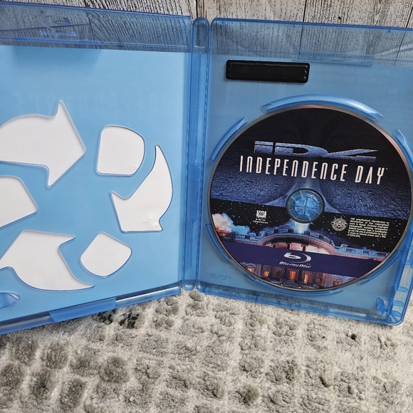 Independence Day ID4 Blu-Ray 1080p HD $8 EACH OR $6ea/4 or more Blu-Ray Disc - Picture 2 of 6